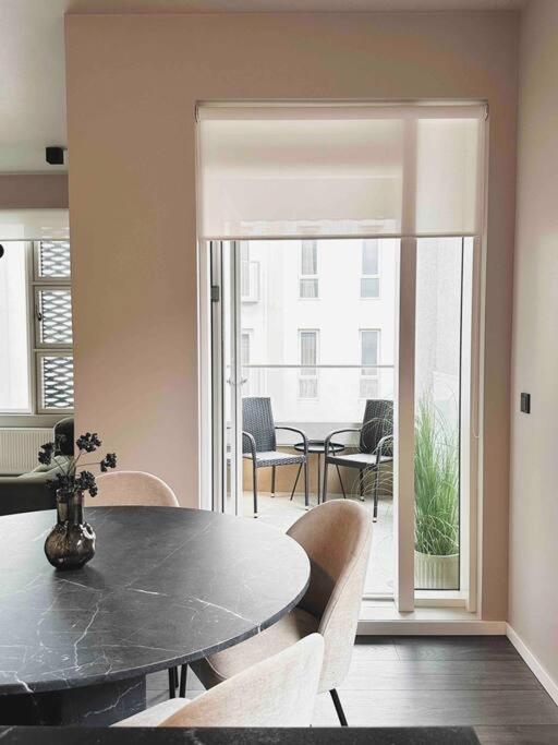 Private Lux 2Br & 2Ba City Center With Free Parking เรคยาวิก ภายนอก รูปภาพ